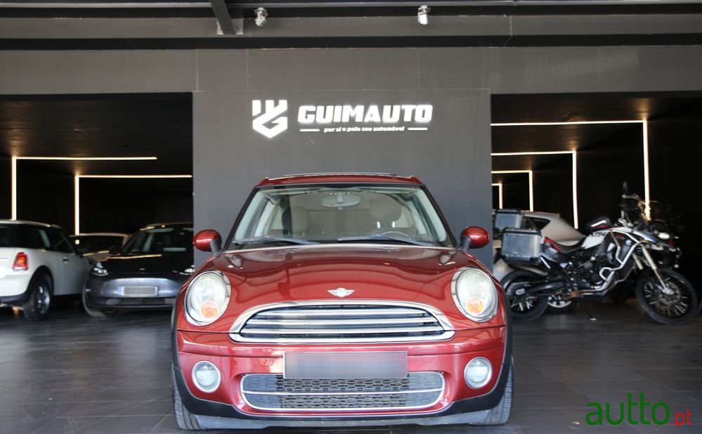 2008' MINI Clubman Cooper D photo #1