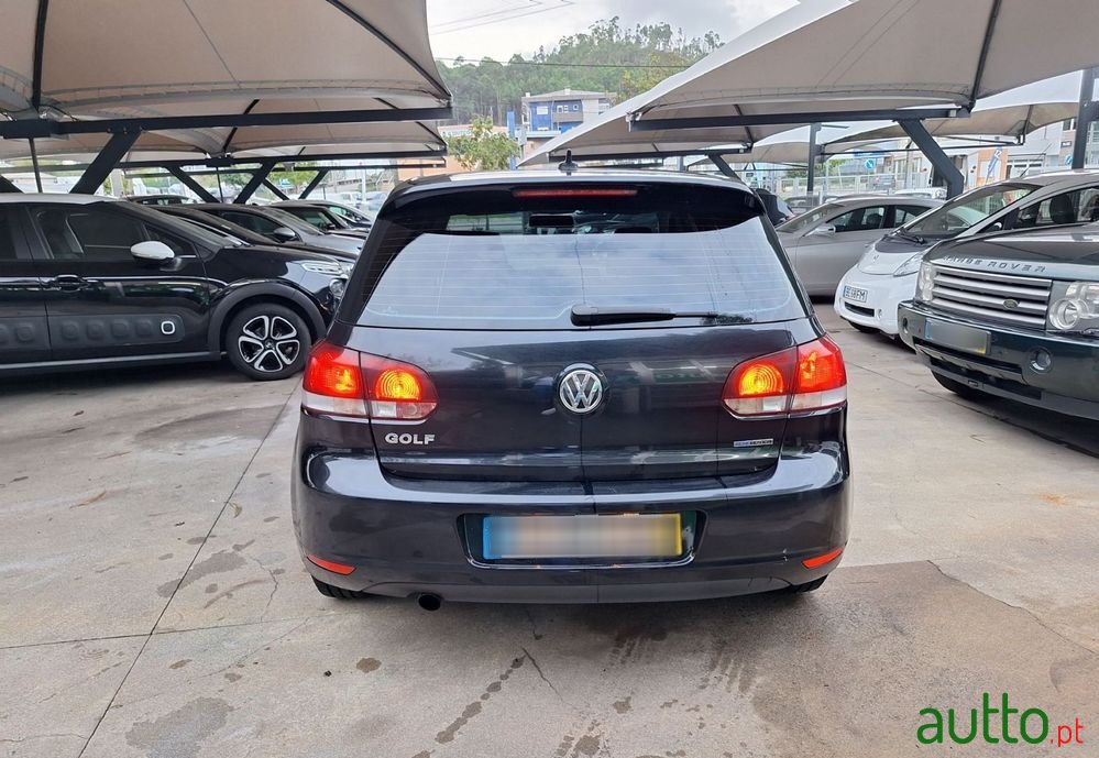 2011' Volkswagen Golf photo #3