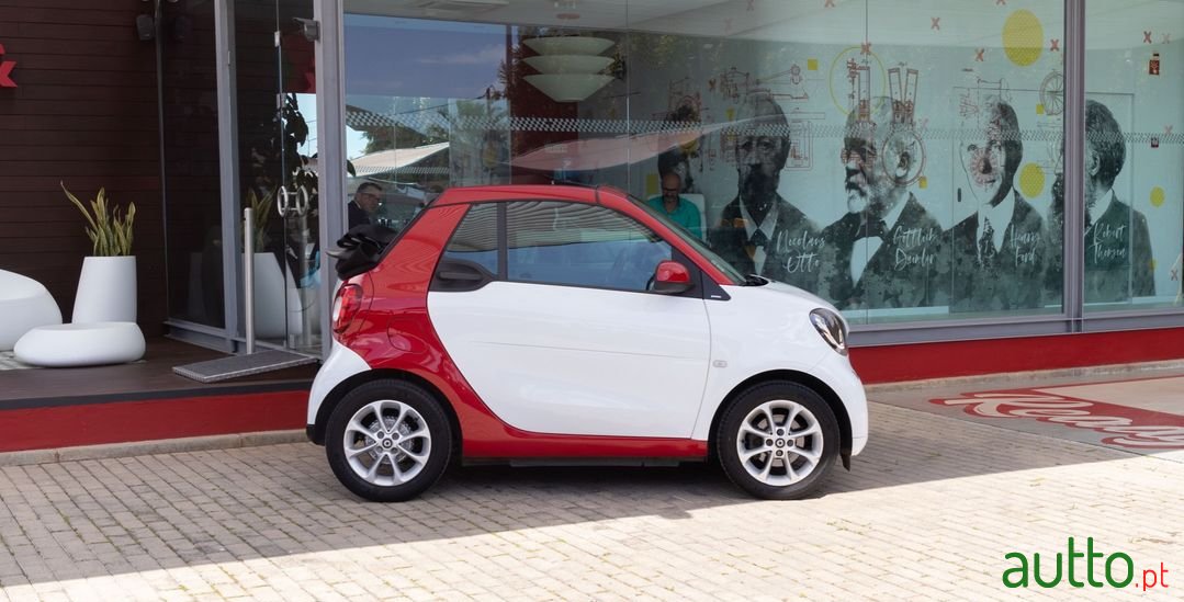 2017' Smart Fortwo photo #5