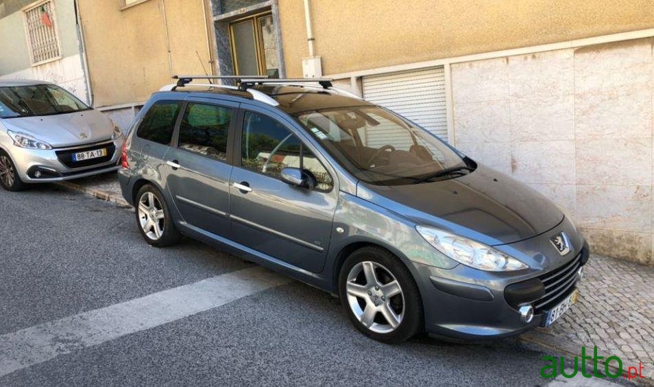 2006' Peugeot 307 Sw photo #2