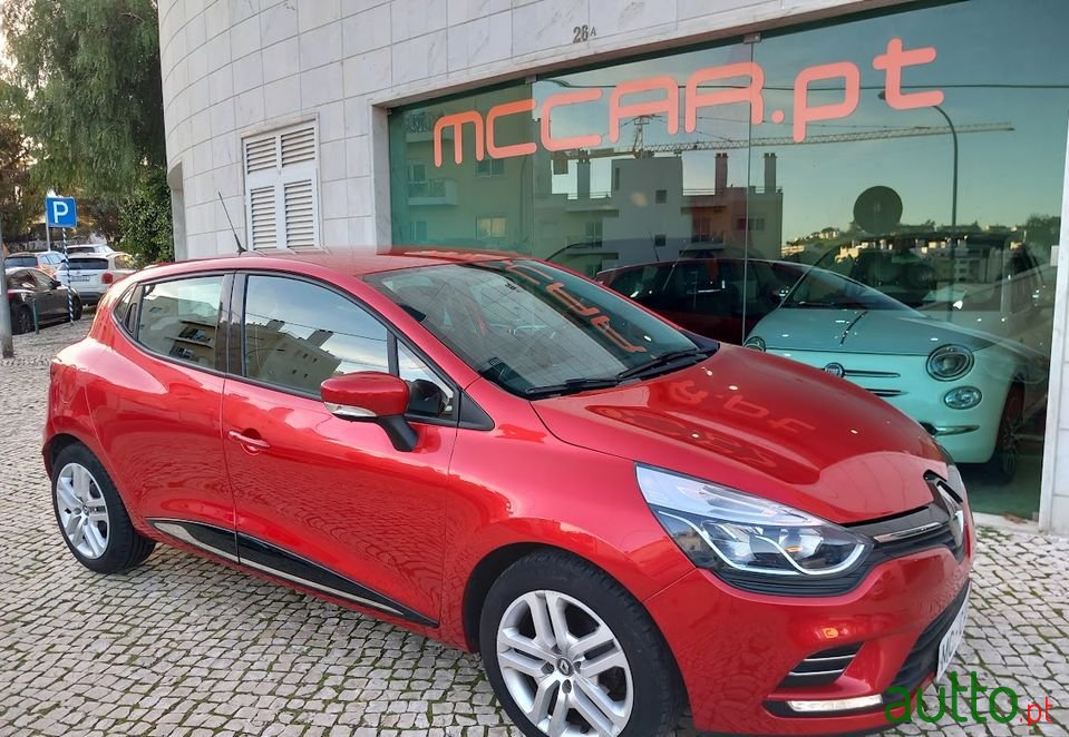 2017' Renault Clio photo #1