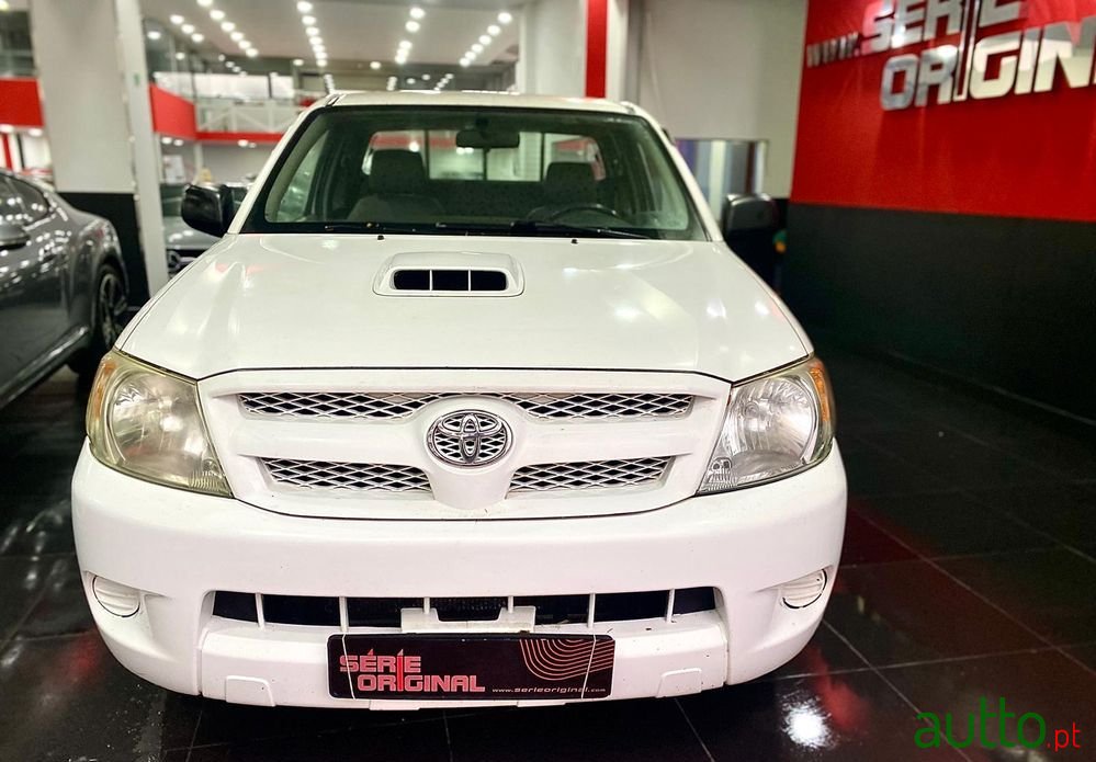 2008' Toyota Hilux 2.5 D-4D Ce photo #3