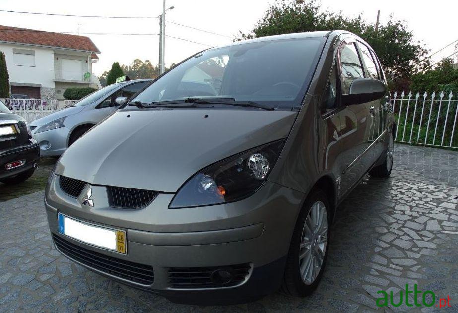 2008' Mitsubishi Colt 1.3I Insport photo #1