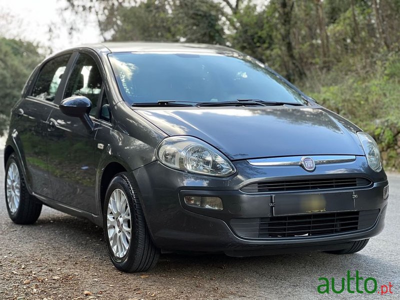 2011' Fiat Punto Evo 1.2 My Life photo #2