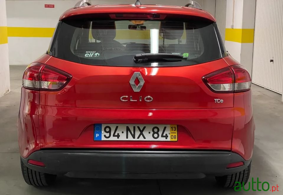 2013' Renault Clio Sport Tourer photo #4