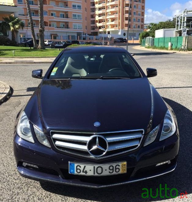 2009' Mercedes-Benz E-250 photo #5