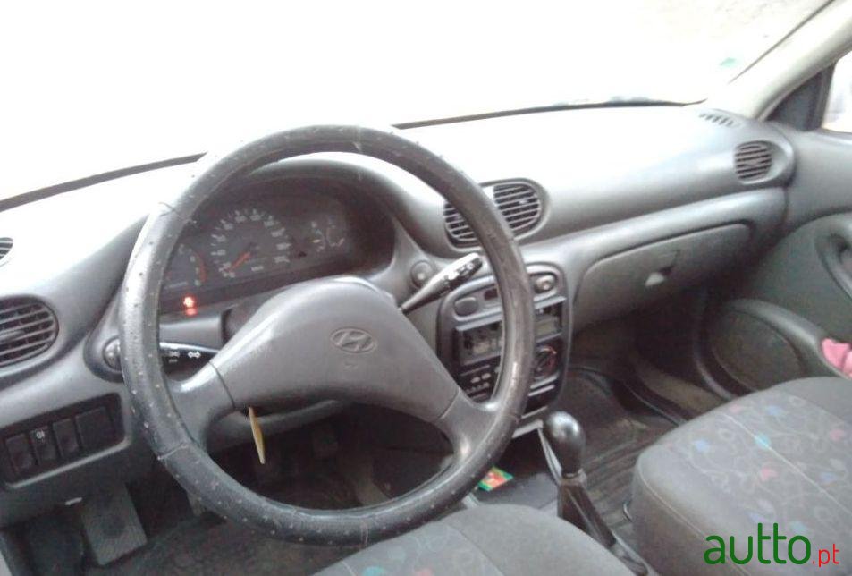 1997' Hyundai Accent photo #1