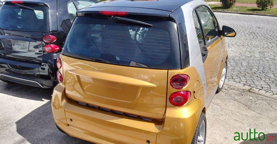 2011' Smart Fortwo Cdi photo #2