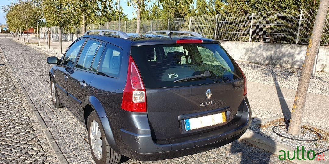 2008' Renault Megane Break photo #6