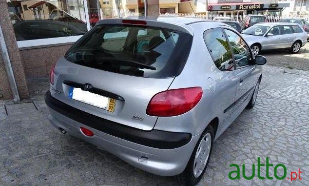 2000' Peugeot 206 1.1 Xt photo #1