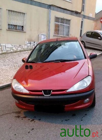 2000' Peugeot 206 photo #2