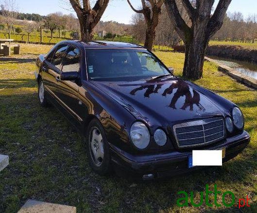 1997' Mercedes-Benz E-290 Td Avantgarde photo #1