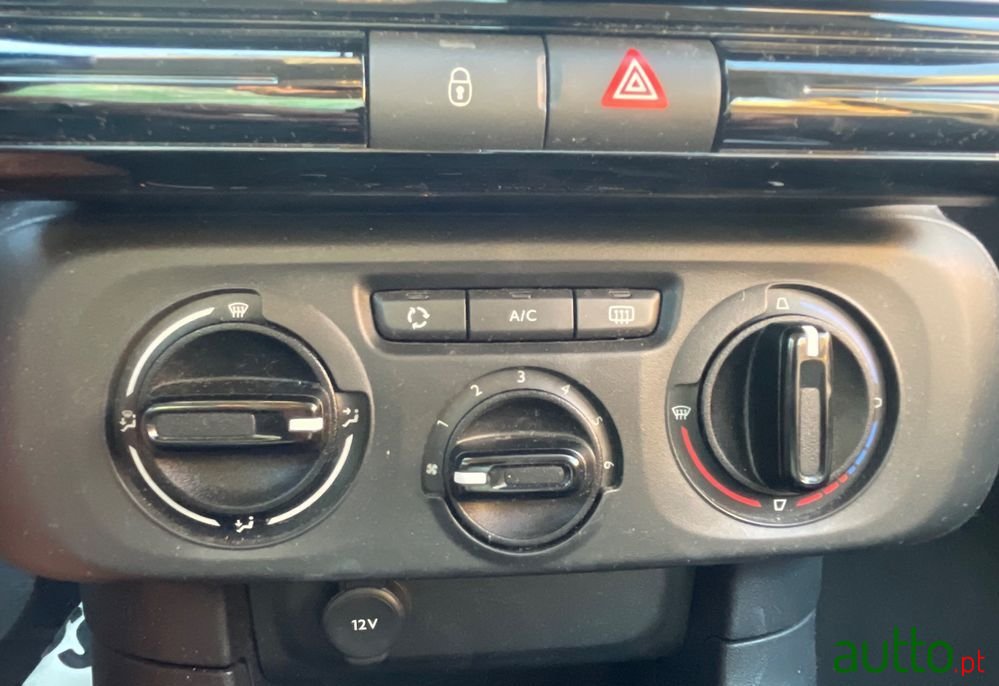 2024' Citroen C3 photo #6