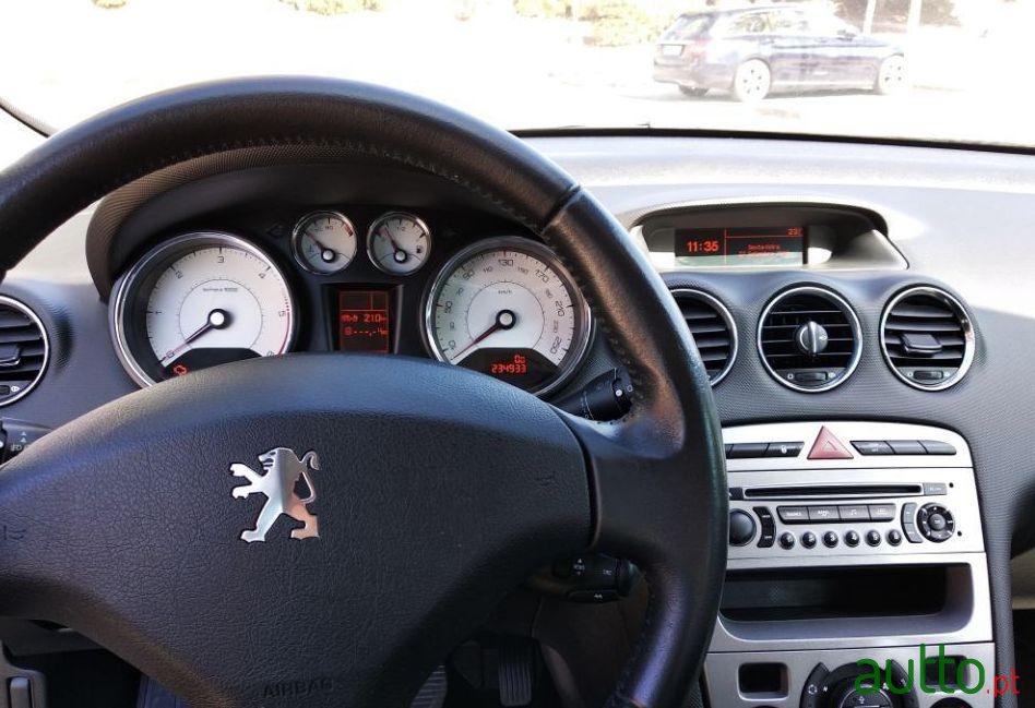 2009' Peugeot 308 photo #3