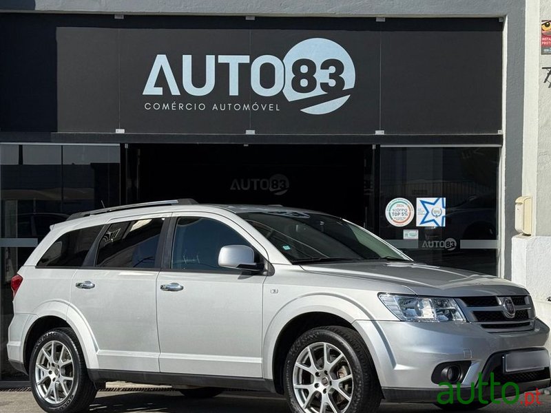 2013' Fiat Freemont 2.0 M-Jet Urban photo #1