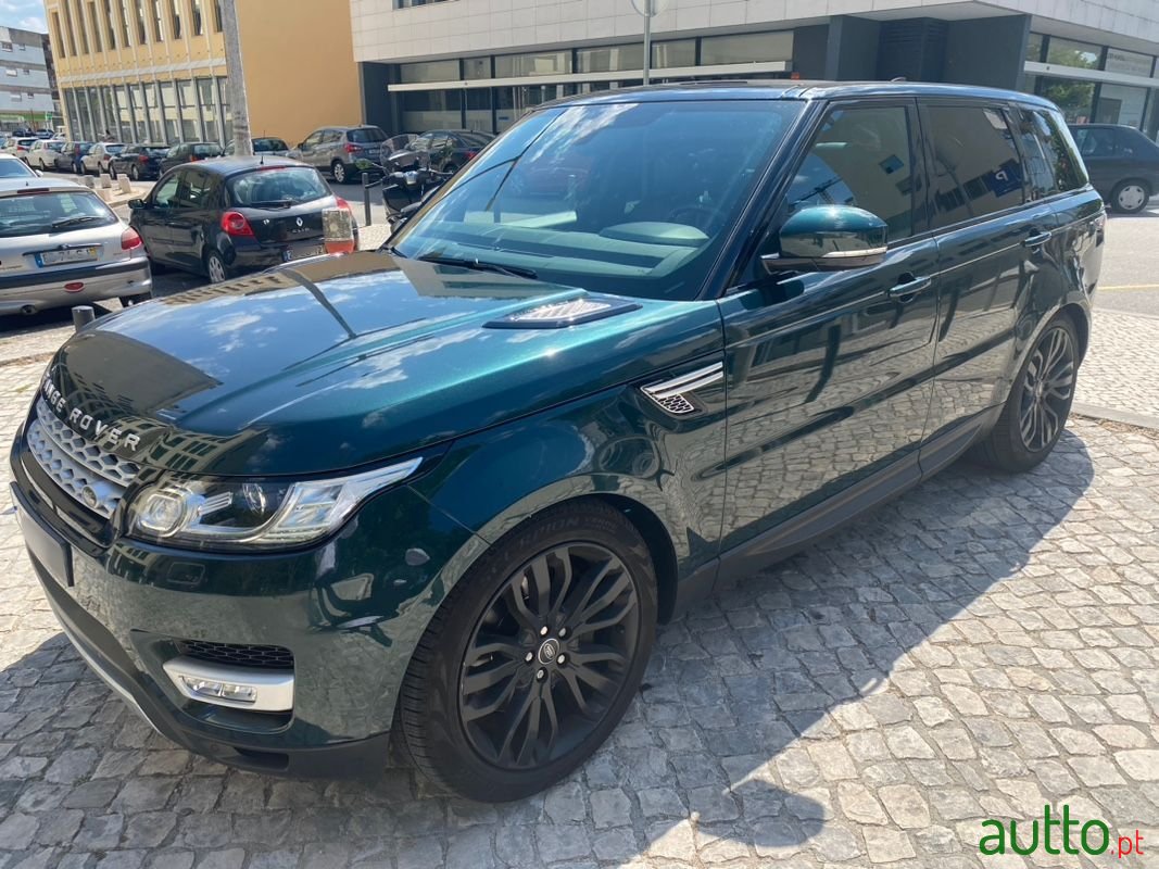 2017' Land Rover Range Rover Sport photo #3