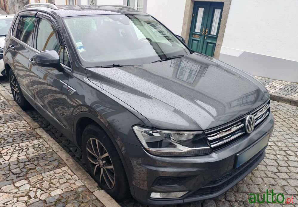 2017' Volkswagen Tiguan 2.0 Tdi Confortline photo #2