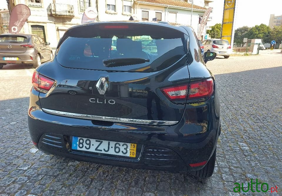 2019' Renault Clio photo #6