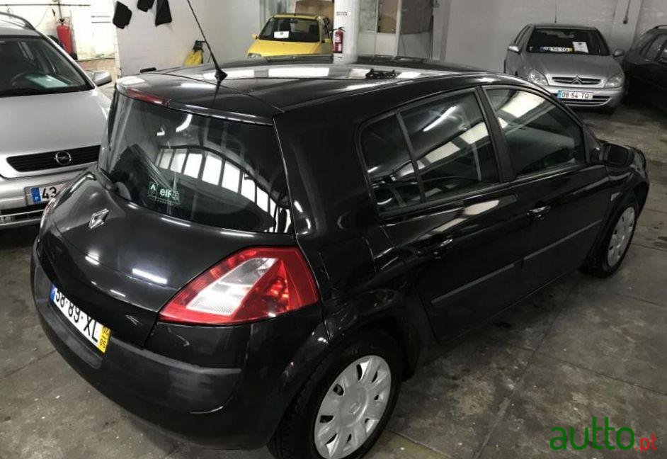 2004' Renault Megane photo #1