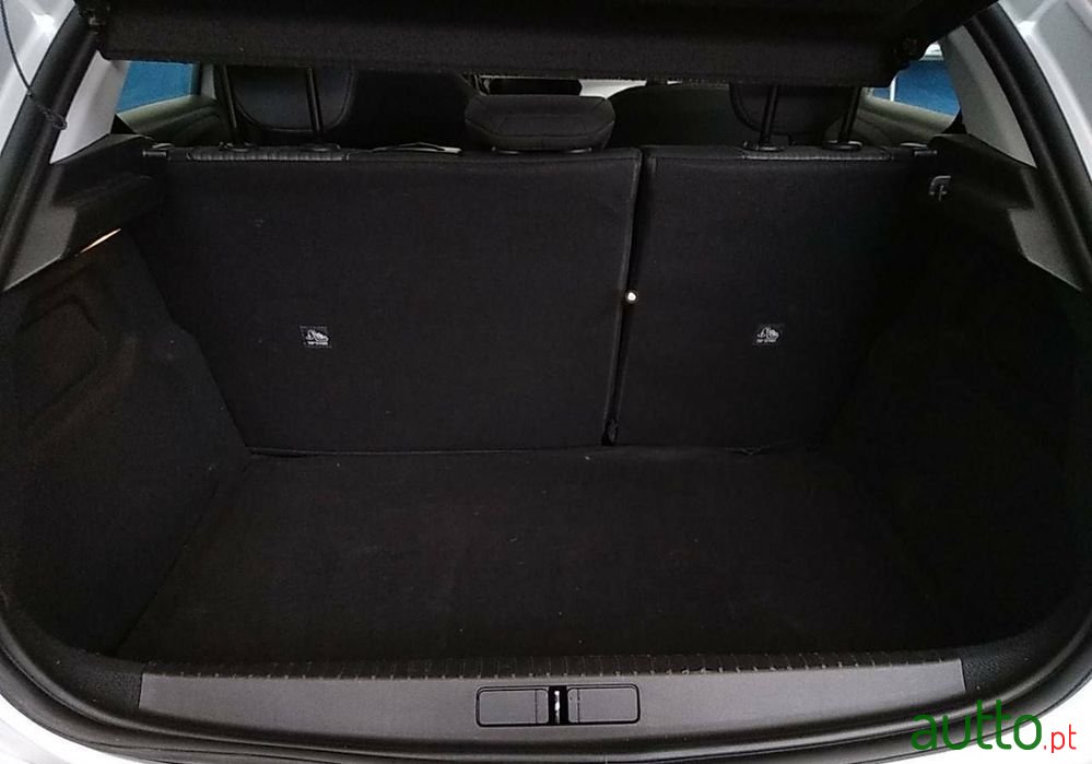 2022' Opel Corsa 1.2 Edition photo #6