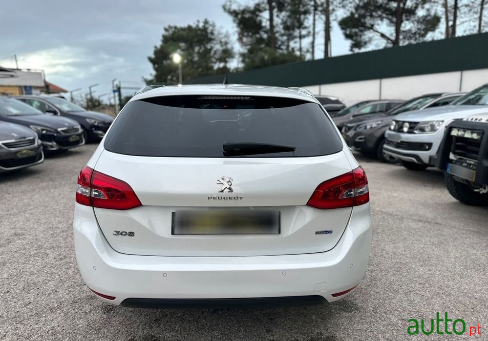 2016' Peugeot 308 Sw photo #5