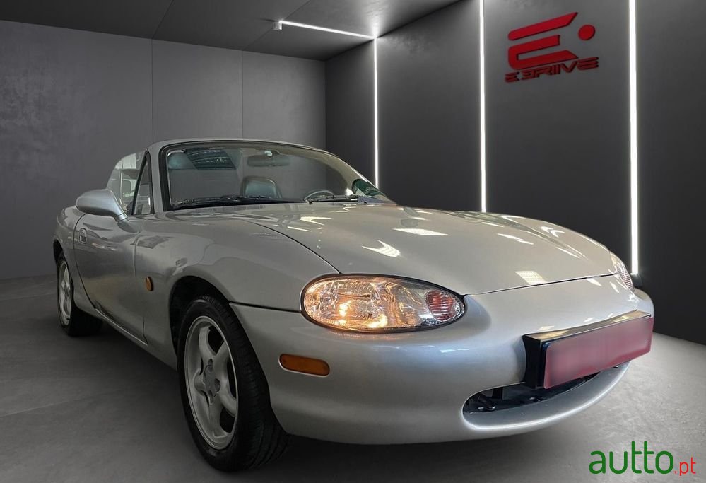 1999' Mazda MX-5 1.6 16V photo #3