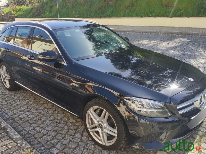 2020' Mercedes-Benz Classe C photo #4