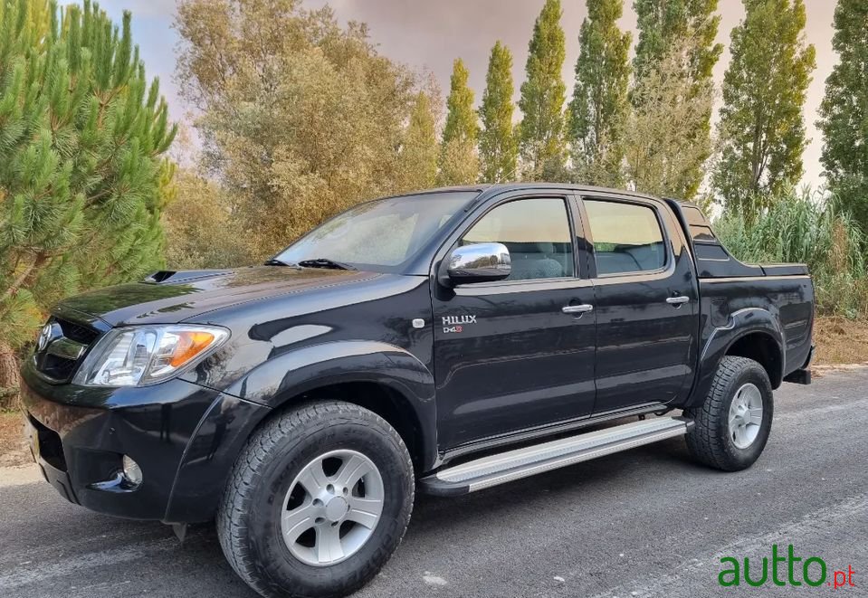 2007' Toyota Hilux photo #1