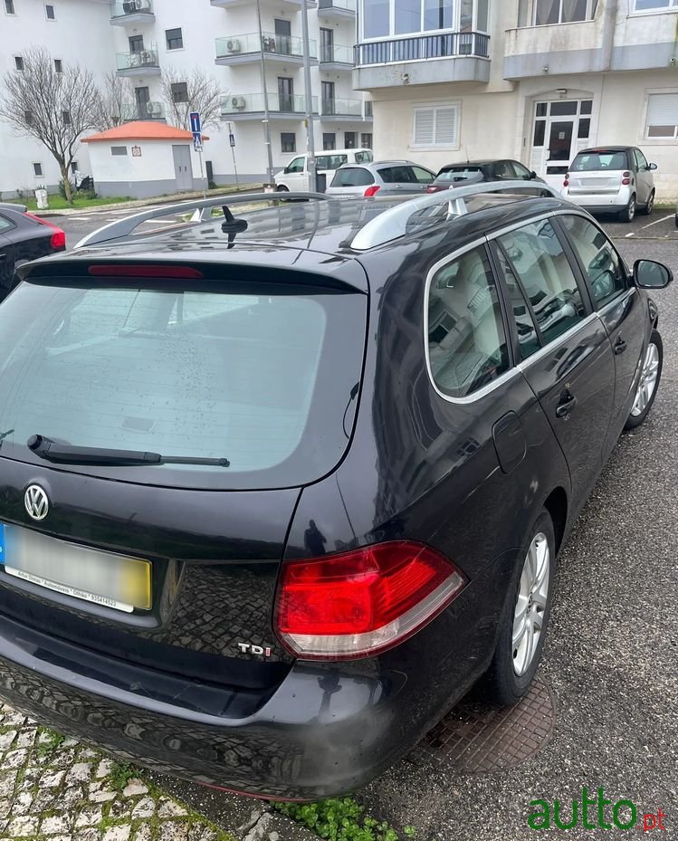 2011' Volkswagen Golf Variant photo #4