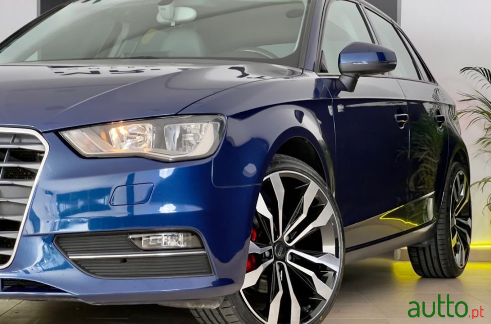 2015' Audi A3 Sportback photo #3