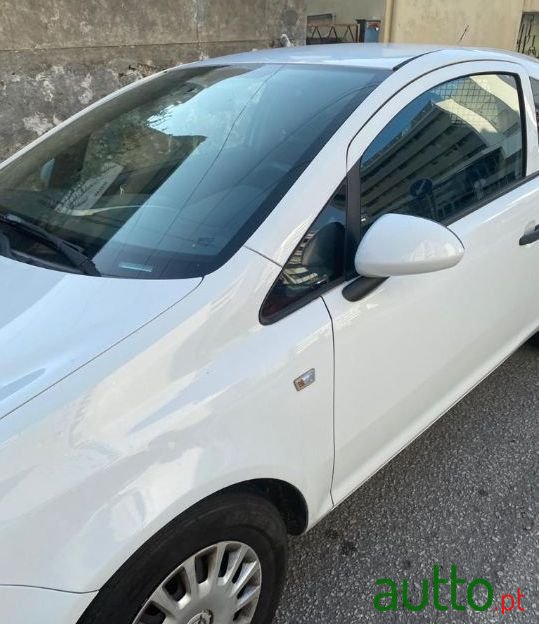 2008' Opel Corsa photo #3