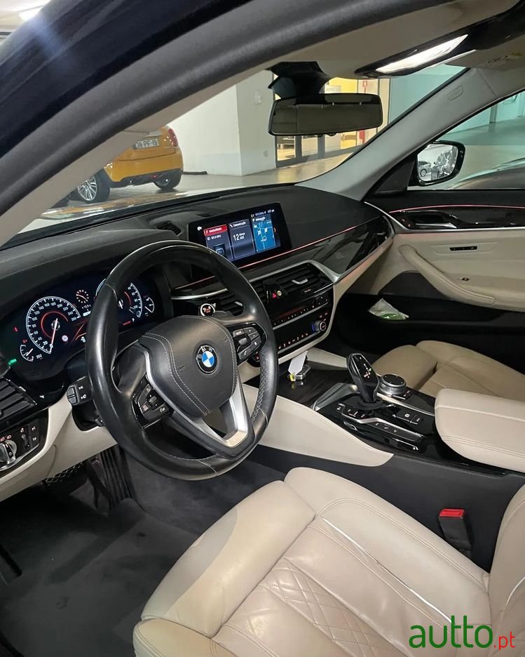 2019' BMW Série 5 photo #6