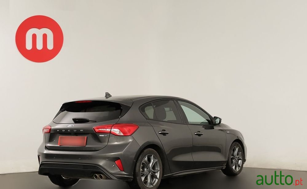 2021' Ford Focus photo #4