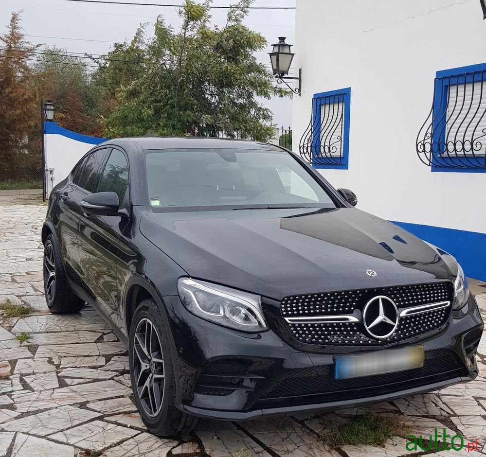 2018' Mercedes-Benz GLC 250 photo #3