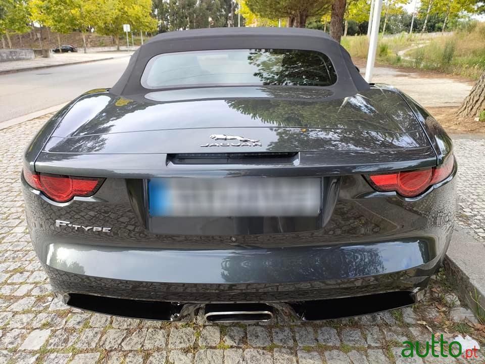 2017' Jaguar F-Type photo #2