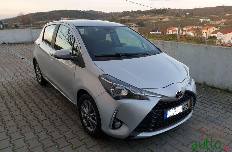 2019' Toyota Yaris photo #1
