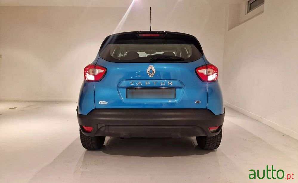 2015' Renault Captur photo #3