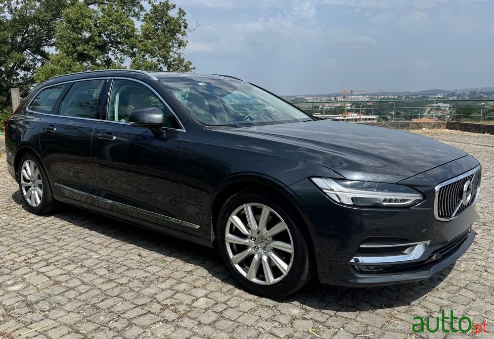 2020' Volvo V90 photo #2