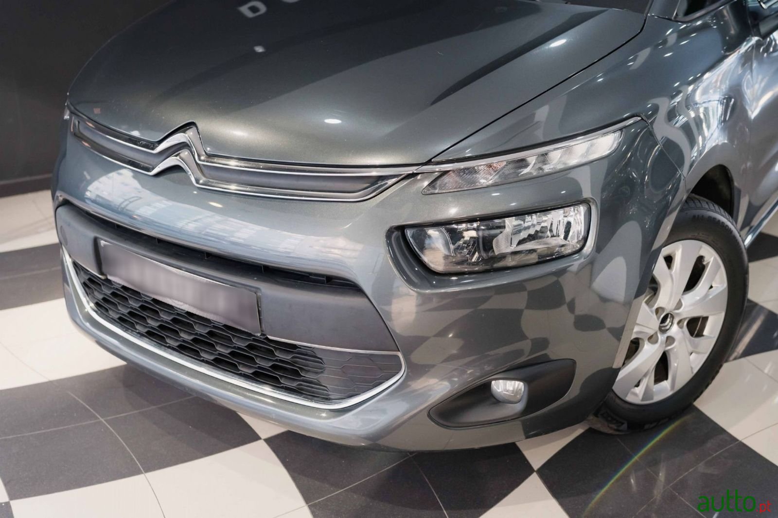 2015' Citroen C4 Picasso photo #3