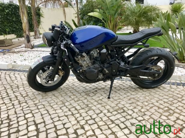 2010' Honda Hornet photo #1