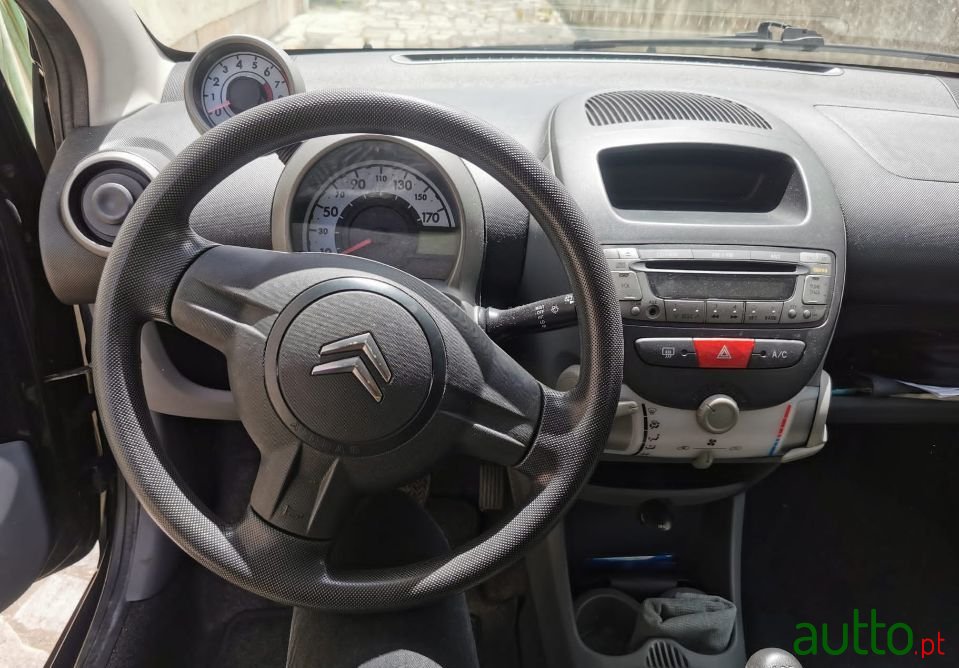 2008' Citroen C1 photo #3