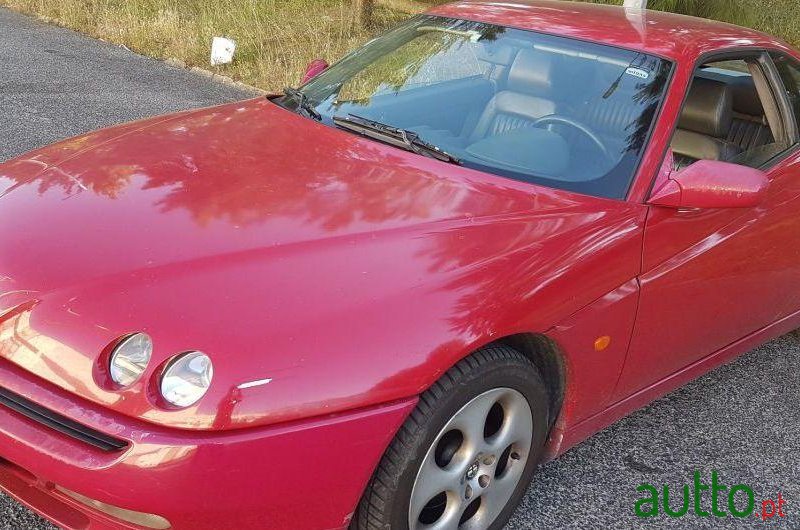2002' Alfa Romeo GTV photo #2