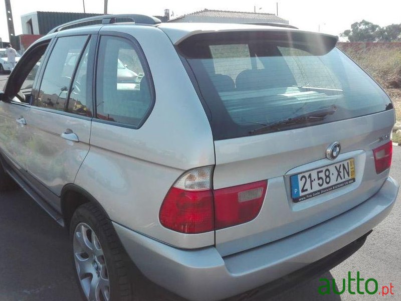 2001' BMW X5 4.4 photo #2