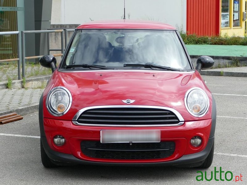 2011' MINI One D photo #2