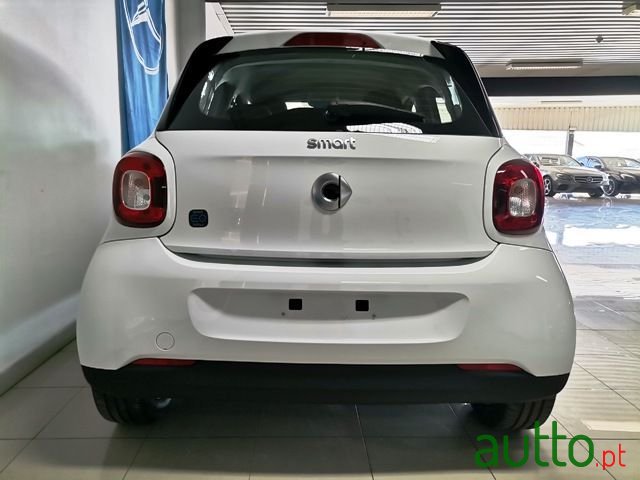 2018' Smart Forfour photo #4