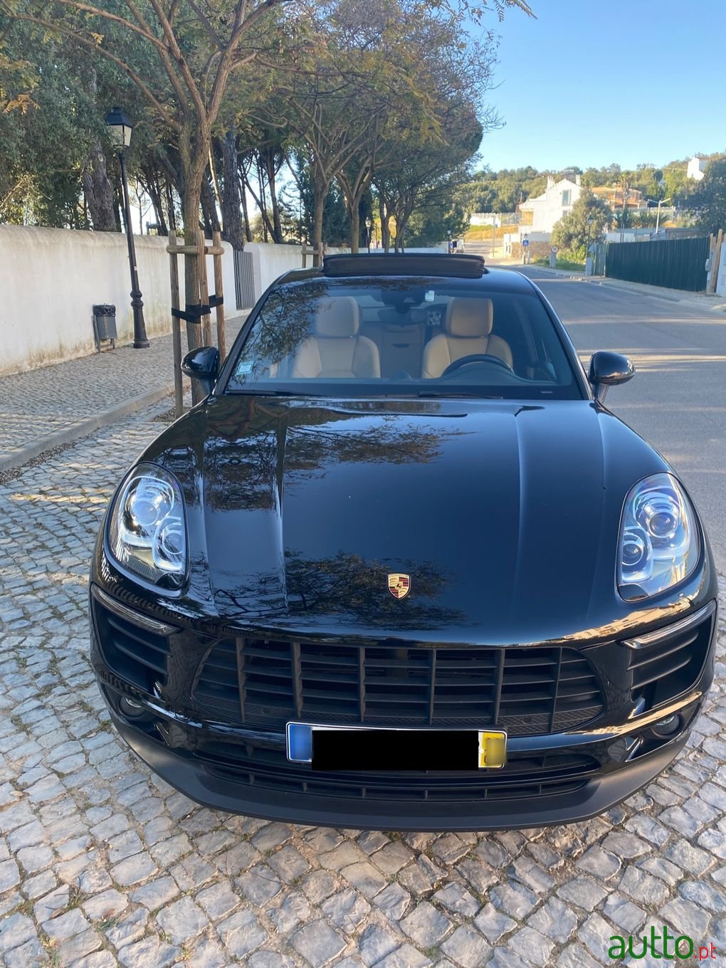 2018' Porsche Macan photo #2