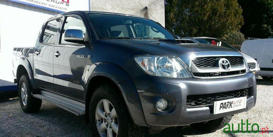 2009' Toyota Hilux Tracker 3.0 D4D Cx Automatica photo #1