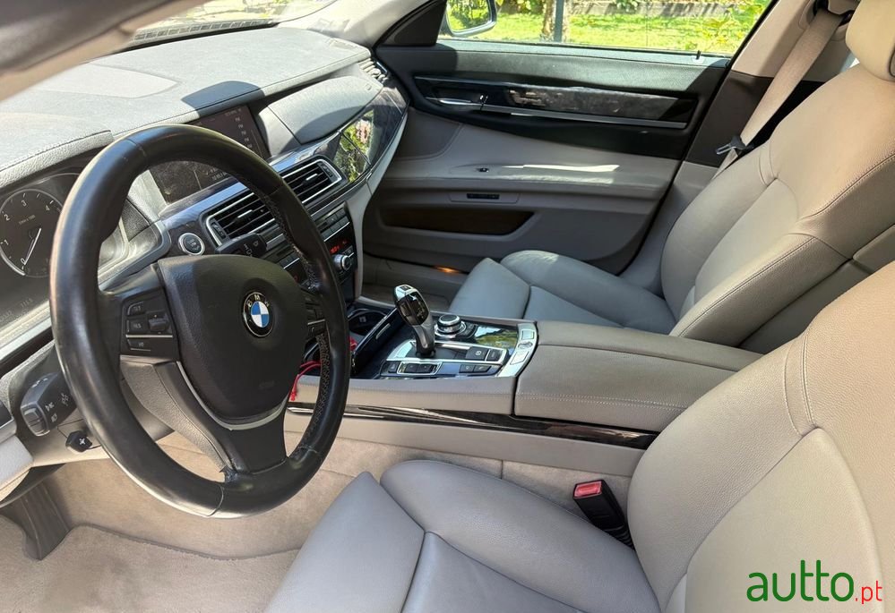 2009' BMW Série 7 D photo #4