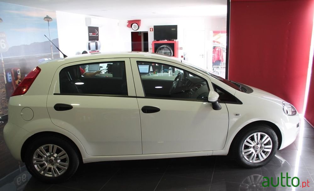 2018' Fiat Punto photo #4