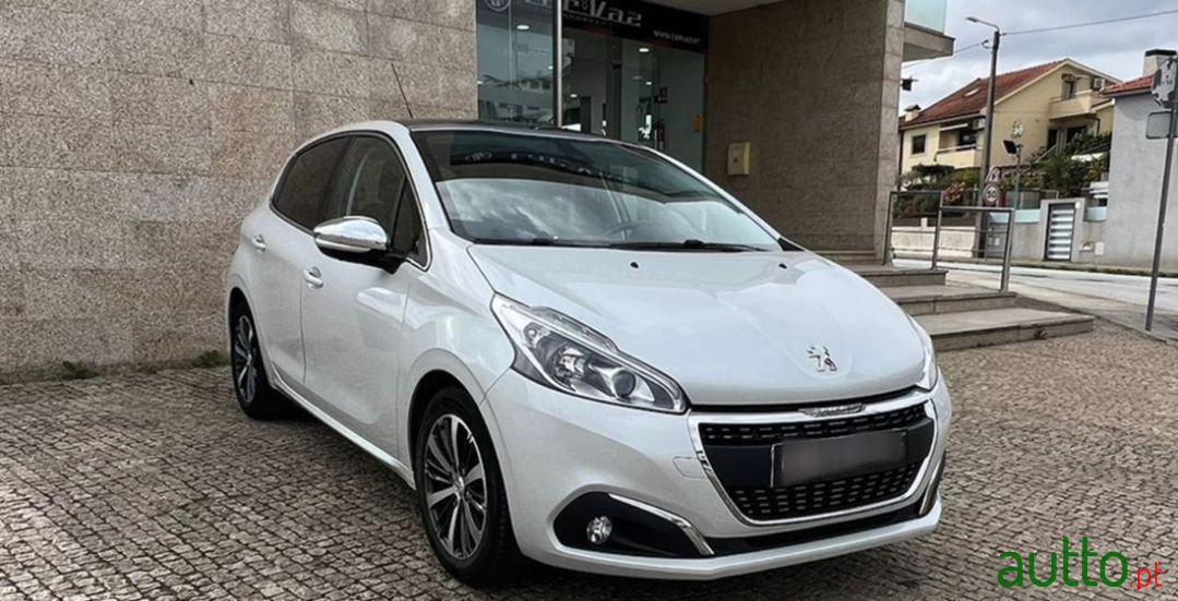 2017' Peugeot 208 photo #1